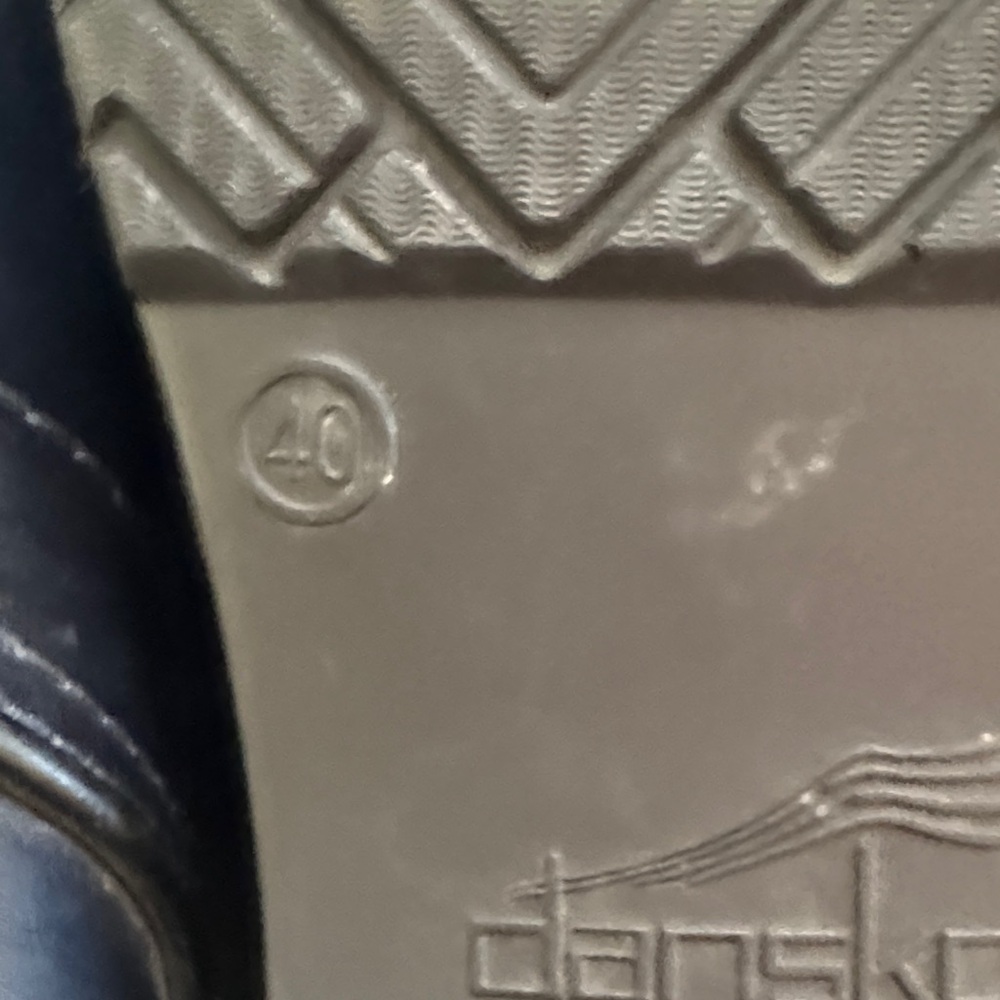 Dansko Navy (Size 40) Leather Clogs - Picture 3 of 10
